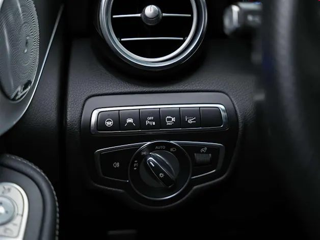 MERCEDES-BENZ GLC 43 AMG 4Matic 9G-Tronic *CH Auto*Panorama*Sitzlüftung*Head-Up*