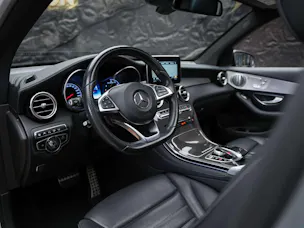 MERCEDES-BENZ GLC 43 AMG 4Matic 9G-Tronic *CH Auto*Panorama*Sitzlüftung*Head-Up*