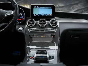 MERCEDES-BENZ GLC 43 AMG 4Matic 9G-Tronic *CH Auto*Panorama*Sitzlüftung*Head-Up*