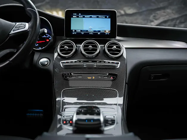 MERCEDES-BENZ GLC 43 AMG 4Matic 9G-Tronic *CH Auto*Panorama*Sitzlüftung*Head-Up*