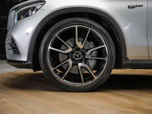 MERCEDES-BENZ GLC 43 AMG 4Matic 9G-Tronic *CH Auto*Panorama*Sitzlüftung*Head-Up*