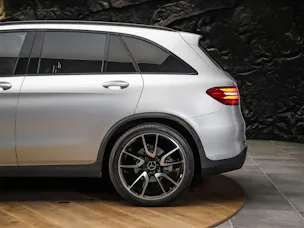 MERCEDES-BENZ GLC 43 AMG 4Matic 9G-Tronic *CH Auto*Panorama*Sitzlüftung*Head-Up*