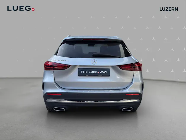 MERCEDES-BENZ GLA 250 e EQ Star 8G-DCT