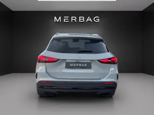 MERCEDES-BENZ GLA 220d 4M Swiss Star