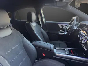 MERCEDES-BENZ GLA 220d 4M Swiss Star