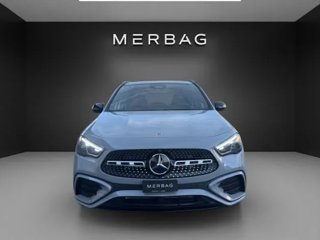 MERCEDES-BENZ GLA 220d 4M Swiss Star