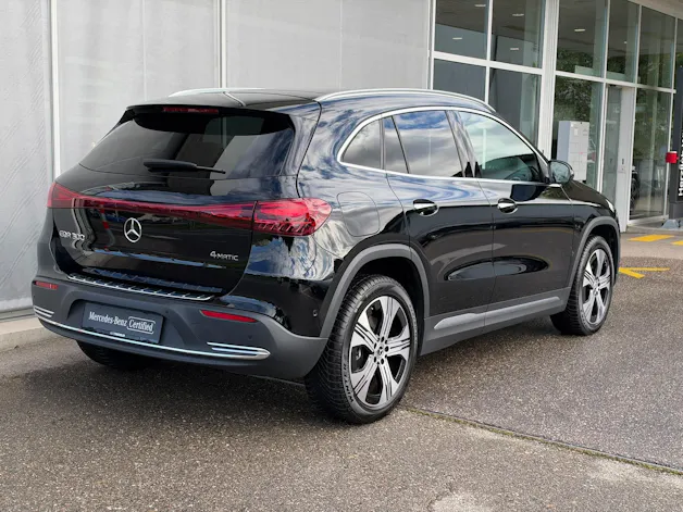 MERCEDES-BENZ EQA 300 4Matic Swiss Star