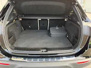 MERCEDES-BENZ EQA 300 4Matic Swiss Star