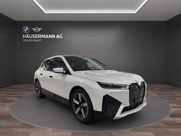 BMW iX xDrive40 SPORT