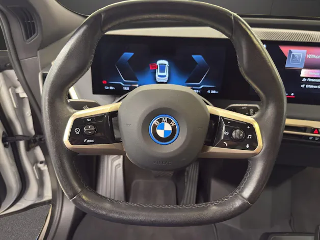 BMW iX xDrive40 SPORT