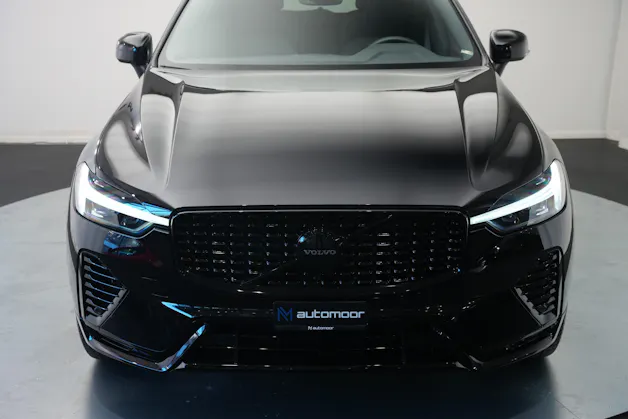 VOLVO XC60 T8 eAWD PluginHybrid Black Edition Geartronic *Panorama* *Standheizung*
