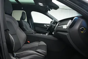 VOLVO XC60 T8 eAWD PluginHybrid Black Edition Geartronic *Panorama* *Standheizung*