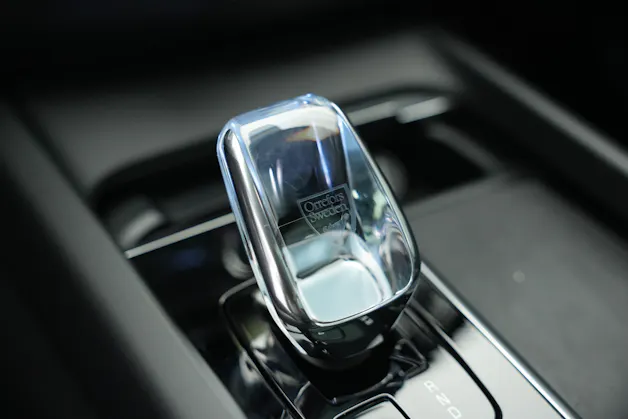 VOLVO XC60 T8 eAWD PluginHybrid Black Edition Geartronic *Panorama* *Standheizung*