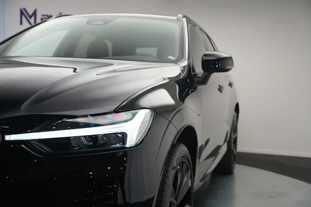 VOLVO XC60 T8 eAWD PluginHybrid Black Edition Geartronic *Panorama* *Standheizung*