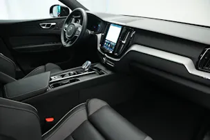 VOLVO XC60 T8 eAWD PluginHybrid Black Edition Geartronic *Panorama* *Standheizung*