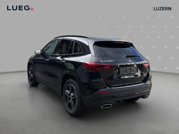 MERCEDES-BENZ GLA 250 e EQ Star 8G-DCT