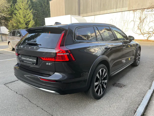 VOLVO V60 Cross Country B5 Mild Hybrid Plus AWD Geartronic