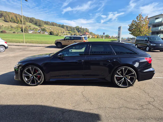 AUDI RS6 Avant 4.0 TFSI V8 quattro