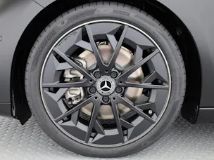 MERCEDES-BENZ CLA Shooting Brake 220 4Matic 8G-DCT
