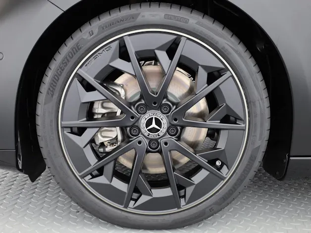 MERCEDES-BENZ CLA Shooting Brake 220 4Matic 8G-DCT