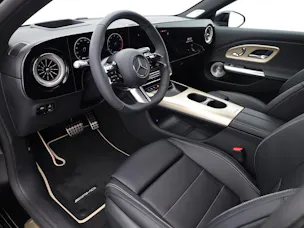 MERCEDES-BENZ CLA Shooting Brake 220 4Matic 8G-DCT