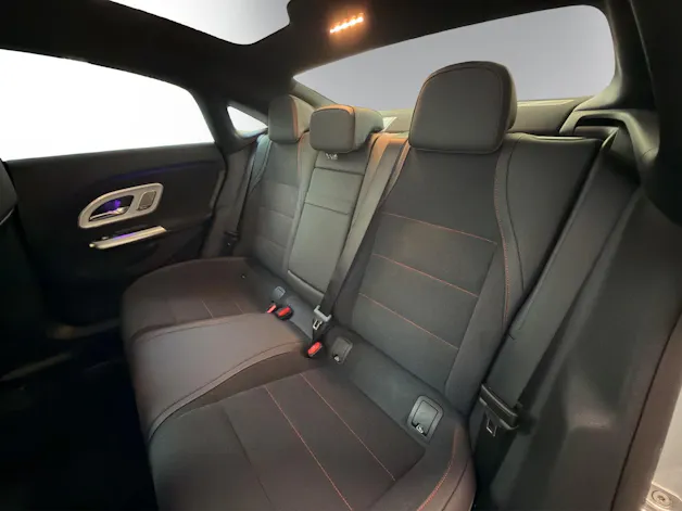 MERCEDES-BENZ CLA 220 8G-DCT 4Matic