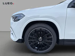 MERCEDES-BENZ GLA 200 Night Star 7G-DCT