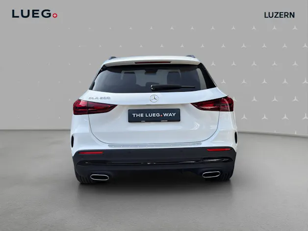 MERCEDES-BENZ GLA 200 Night Star 7G-DCT