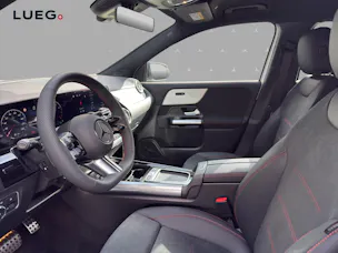 MERCEDES-BENZ GLA 200 Night Star 7G-DCT
