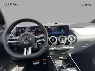 MERCEDES-BENZ GLA 200 Night Star 7G-DCT