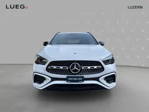 MERCEDES-BENZ GLA 200 Night Star 7G-DCT