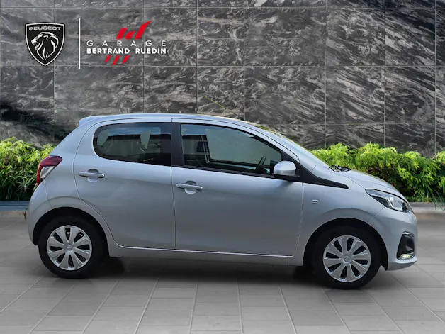 PEUGEOT 108 1.2 VTi Allure