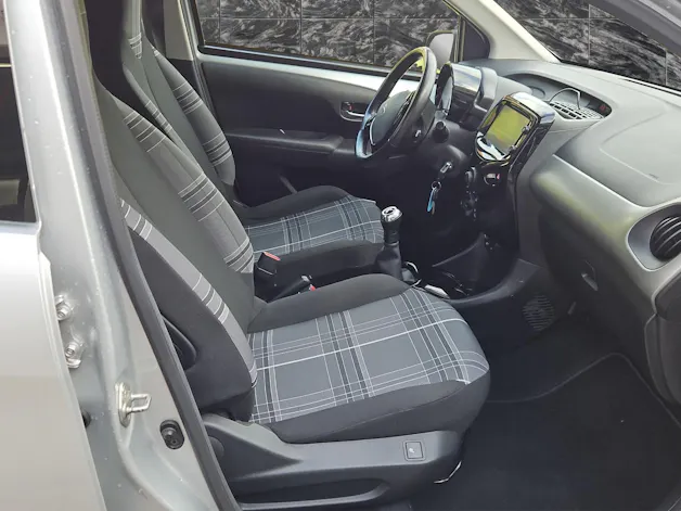 PEUGEOT 108 1.2 VTi Allure