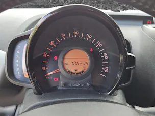 PEUGEOT 108 1.2 VTi Allure