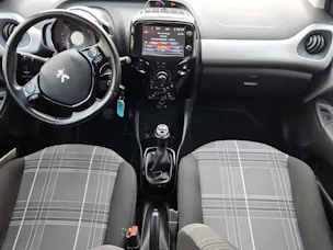 PEUGEOT 108 1.2 VTi Allure