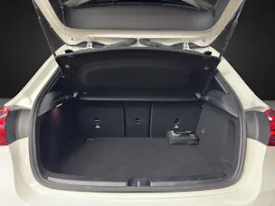 MERCEDES-BENZ A 200 AMG Line