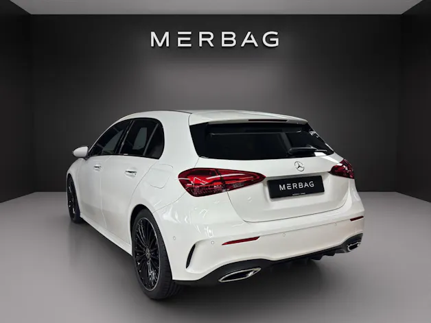 MERCEDES-BENZ A 200 AMG Line