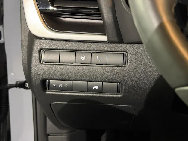 NISSAN X-Trail 1.5 VC-T e-Power 4WD 7 Sitze Tekna+