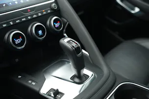 Jaguar E-Pace 2.0 P250 R-Dynamic SE AWD Automatik