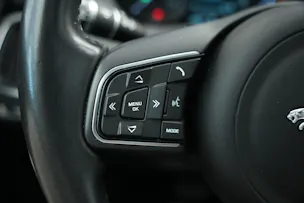 Jaguar E-Pace 2.0 P250 R-Dynamic SE AWD Automatik