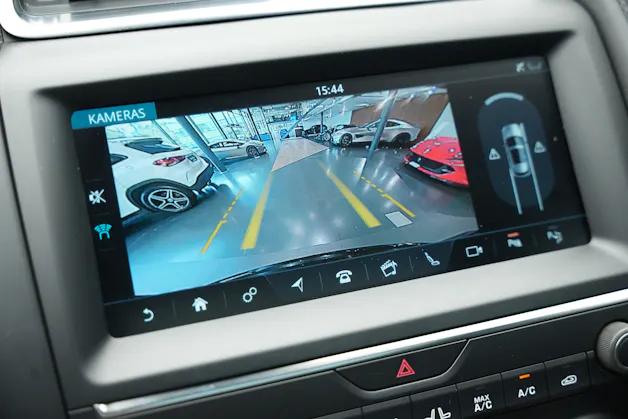 Jaguar E-Pace 2.0 P250 R-Dynamic SE AWD Automatik