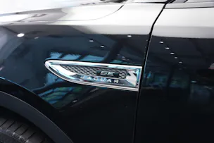 Jaguar E-Pace 2.0 P250 R-Dynamic SE AWD Automatik