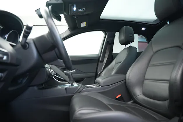 Jaguar E-Pace 2.0 P250 R-Dynamic SE AWD Automatik