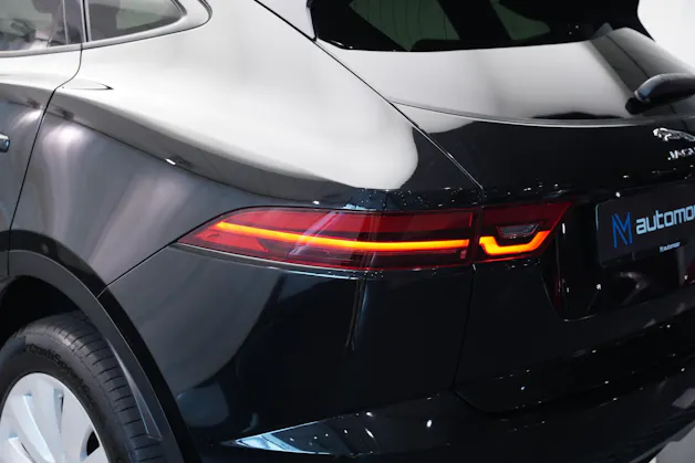 Jaguar E-Pace 2.0 P250 R-Dynamic SE AWD Automatik