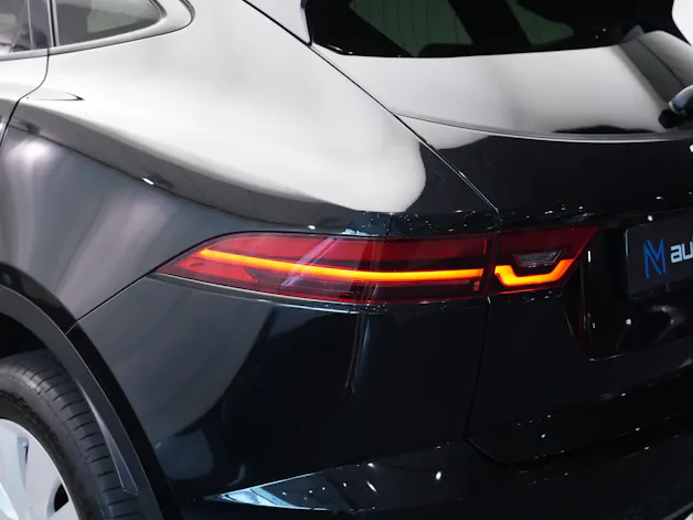 Jaguar E-Pace 2.0 P250 R-Dynamic SE AWD Automatik