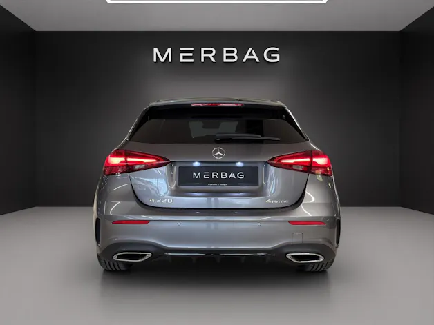 MERCEDES-BENZ A 220 4Matic 8G-DCT