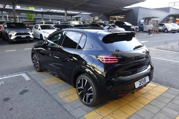 PEUGEOT 208 1.2 MHEV 145 GT Excl.