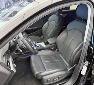 AUDI A4 Avant 40 TDI advanced Attraction quattro S-tronic