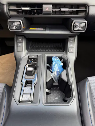 Suzuki Across 2.5 Plug-in-Hybrid Compact Top E-CVT