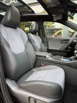 Suzuki Across 2.5 Plug-in-Hybrid Compact Top E-CVT
